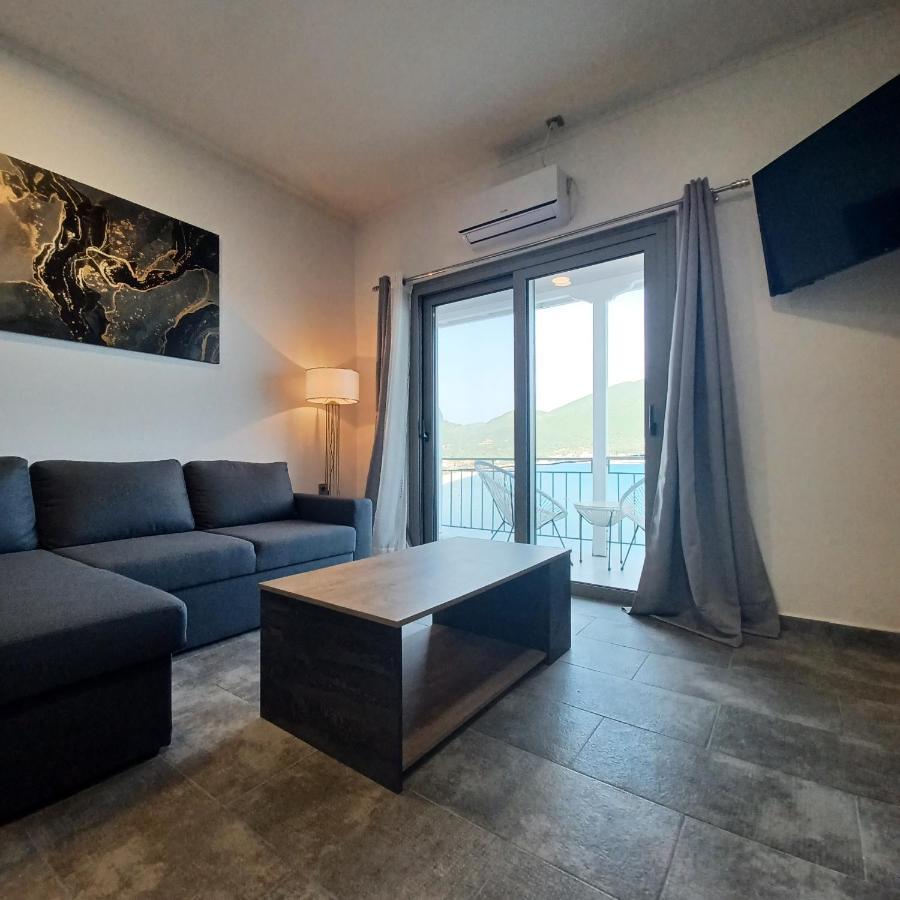Ponti Bay Apartments Vasiliki  Exterior photo